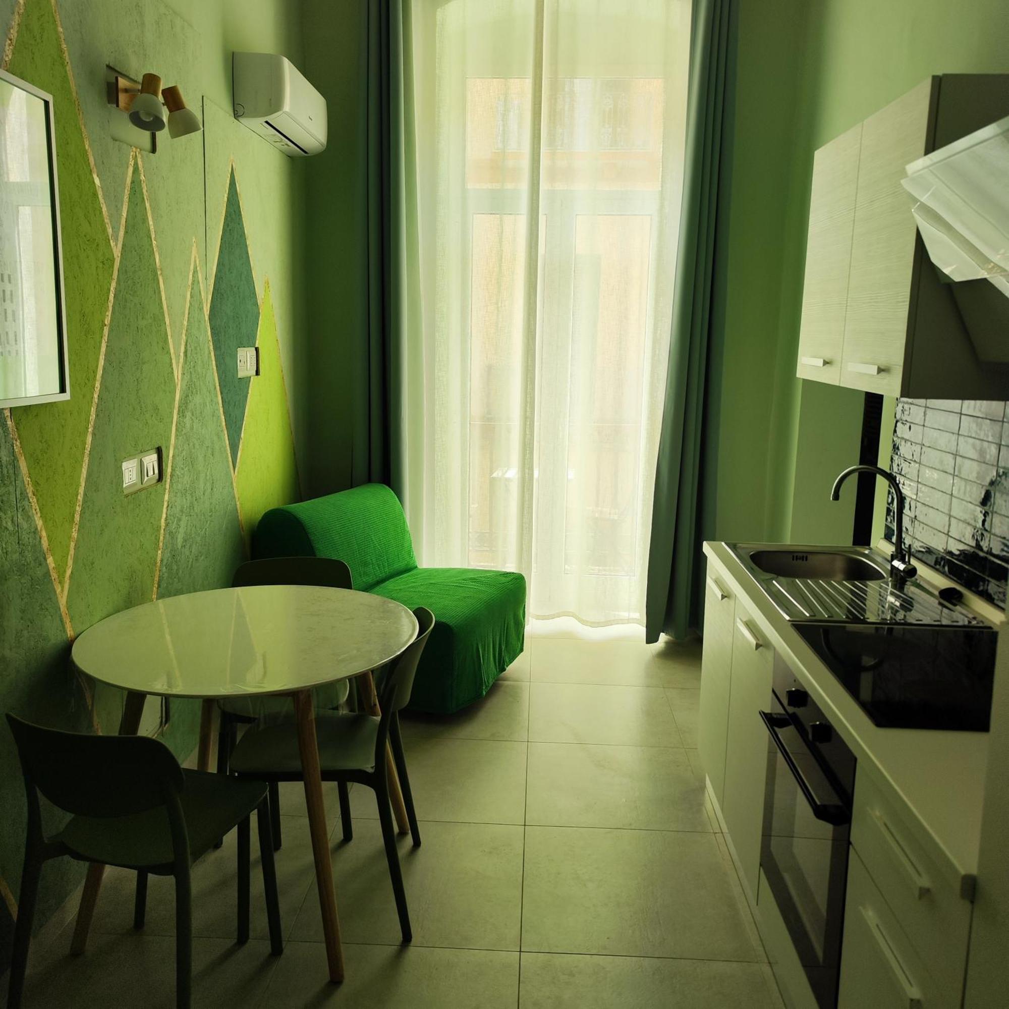 Mistral130 Apartment Bari Exterior photo